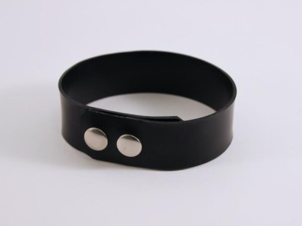 R&Co Rubber Biceps Band - Unicoloured Black S/M