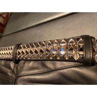 R&amp;Co Leather Belt Pyramide 5 cm